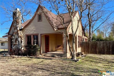 1312 Academy St, San Marcos, TX 78666 - photo 2