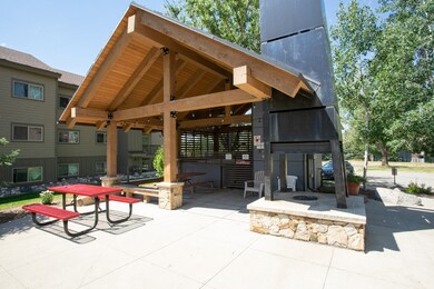 Communtiy Picnic Area and Hot Tub near the entry o