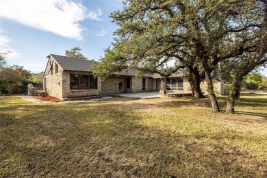 816 Jefferson St, Weatherford, TX 76086 - photo 2