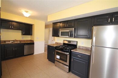 3425 Virginia St, Columbus, IN 47203 - photo 5