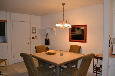 Dining area 2