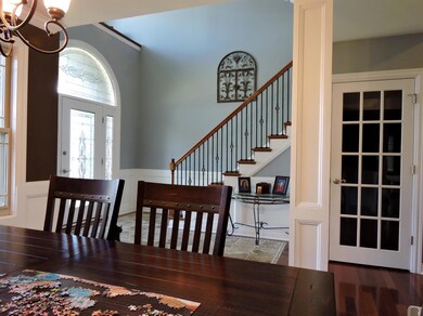 Lovely Dining Entrance