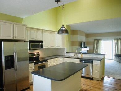 647 Braeside Dr SE unit 85, Byron Center, MI 49315 - photo 3