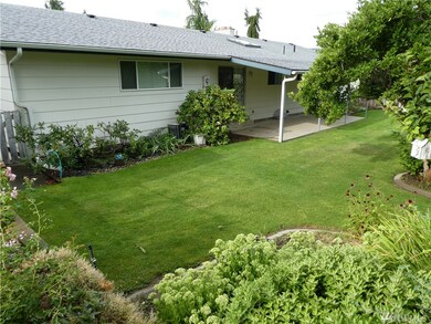 709 NE Gormley St, East Wenatchee, WA 98802 - photo 3