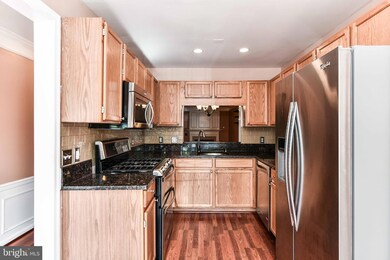 21827 Baldwin Square, Sterling, VA 20164 - photo 3