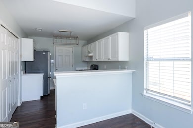 3690 Manor Ct SW, Atlanta, GA 30331 - photo 4