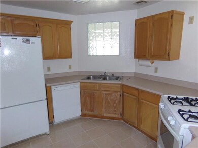 14003 Glenosa Dr, Horizon City, TX 79928 - photo 5