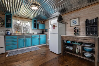 Kitchen 4