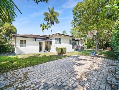 330 Viscaya Ave, Coral Gables, FL 33134 - photo 6