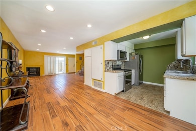 14947 Dickens St unit 3, Sherman Oaks, CA 91403 - photo 6