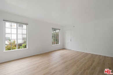 6773 Yucca St unit 4, Los Angeles, CA 90028 - photo 3