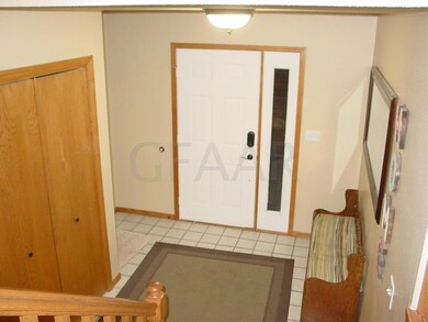 2434 Glen Cir, Grand Forks, ND 58201 - photo 2