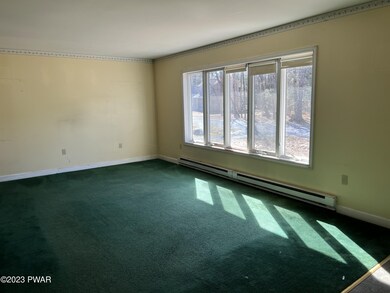 16 Victoria Cir unit L10A, Jefferson Township, PA 18436 - photo 3