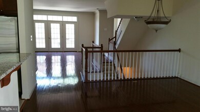 5987 Meadow Brook Dr, Burke, VA 22015 - photo 4