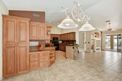 15664 W Piccadilly Rd, Goodyear, AZ 85395 - photo 7