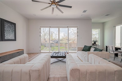 Panoramic  doors, expansive, Elegant, Breakting, M