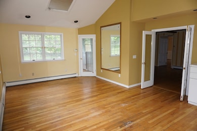 Many possiblities - Office, PLay Room? View 1