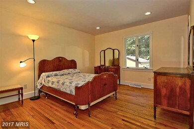 319 Cedar Ln, Annapolis, MD 21403 - photo 7