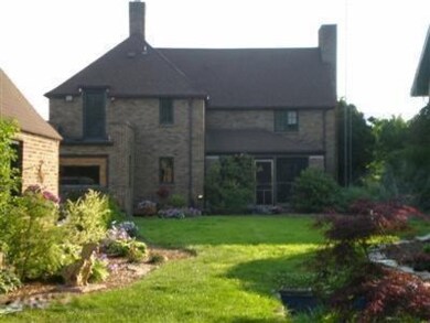 749 pipestone backyard