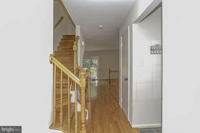 13902 Gunners Place, Centreville, VA 20121 - photo 3