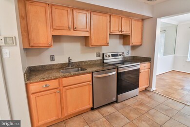 11415 Commonwealth Dr unit T-3, Rockville, MD 20852 - photo 6