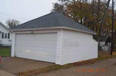 791 Mcallister Ave, Benton Harbor, MI 49022 - photo 6