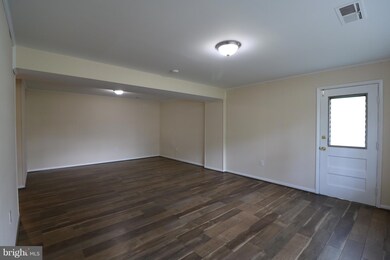 14305 Blackmon Dr, Rockville, MD 20853 - photo 7