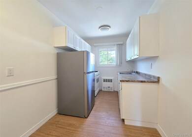 265 Edmunton Dr unit I-12, North Babylon, NY 11703 - photo 7