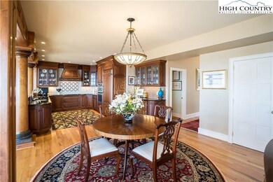 Dining towards Kitchen