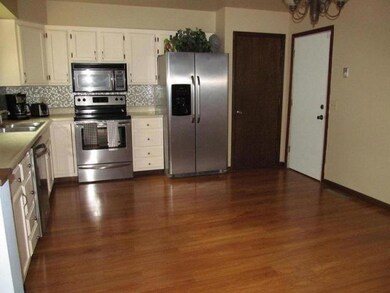 Kitchen (2)