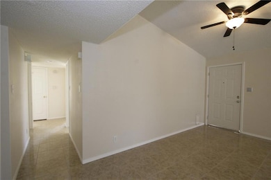 1030 Green Lilac Cir, El Paso, TX 79915 - photo 6