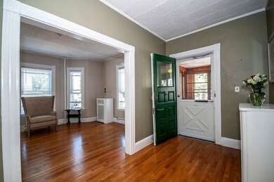 18 Pomeroy St, Allston, MA 02134 - photo 4