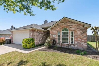 310 Lake Texoma Dr, Wylie, TX 75098 - photo 2