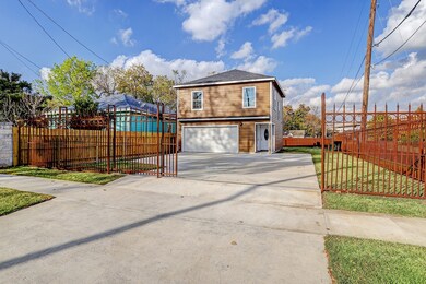 3509 Caplin St, Houston, TX 77026 - photo 2