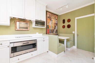 429 Australian Ave unit 110, Palm Beach, FL 33480 - photo 6