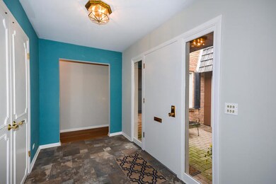 1830 Somerset Ln unit 34, Northbrook, IL 60062 - photo 5