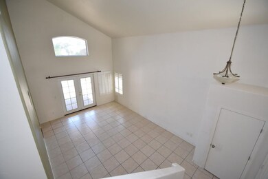 NEW Living Room (2)