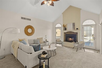 221 19th St SW, Altoona, IA 50009 - photo 2