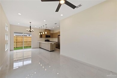 1806 W Violet Dr unit 4, Pharr, TX 78577 - photo 3