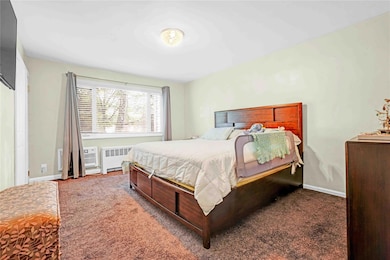 13-10 212th St unit 118, Bayside, NY 11360 - photo 7