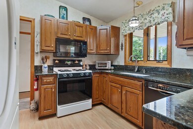 30 Cameron Dr, Pittsfield, NH 03263 - photo 7