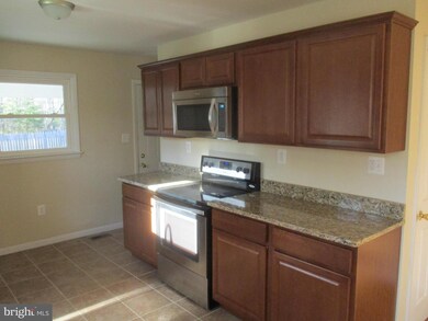 5795 Bumpy Oak Rd, La Plata, MD 20646 - photo 7