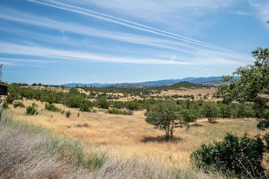 1374 W Linn Rd, Eagle Point, OR 97524 - photo 6