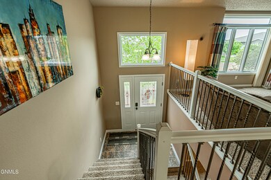 1502 Sharloh Loop, Bismarck, ND 58501 - photo 4