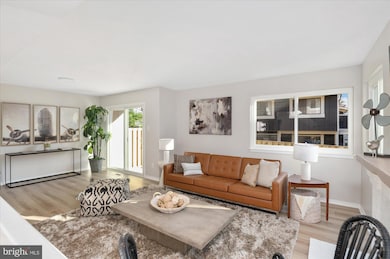 18473 Stone Hollow Dr, Germantown, MD 20874 - photo 3