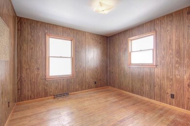 901 Beecher Dr, Tuscola, IL 61953 - photo 4