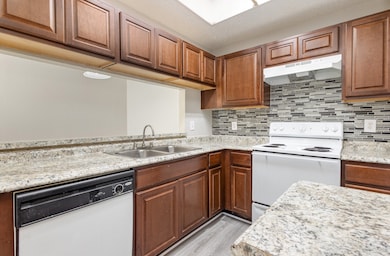 3607 W Northgate Dr unit 113L, Irving, TX 75062 - photo 7