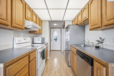 2401 W Canal Dr unit 9-D, Kennewick, WA 99336 - photo 6