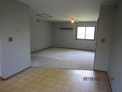 961 Hillside Ave unit A, Antioch, IL 60002 - photo 3