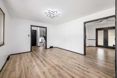 2033 Brittany Rd, Columbus, OH 43229 - photo 7